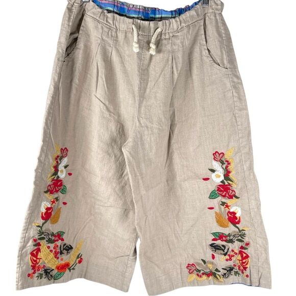 Handmade Tan Floral Embroidered Crochet Wide Leg Cropped Capri size M/L Pants - Picture 1 of 8